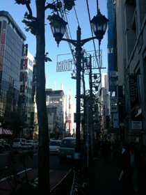 東京タワー 六本木交差点付近から撮影